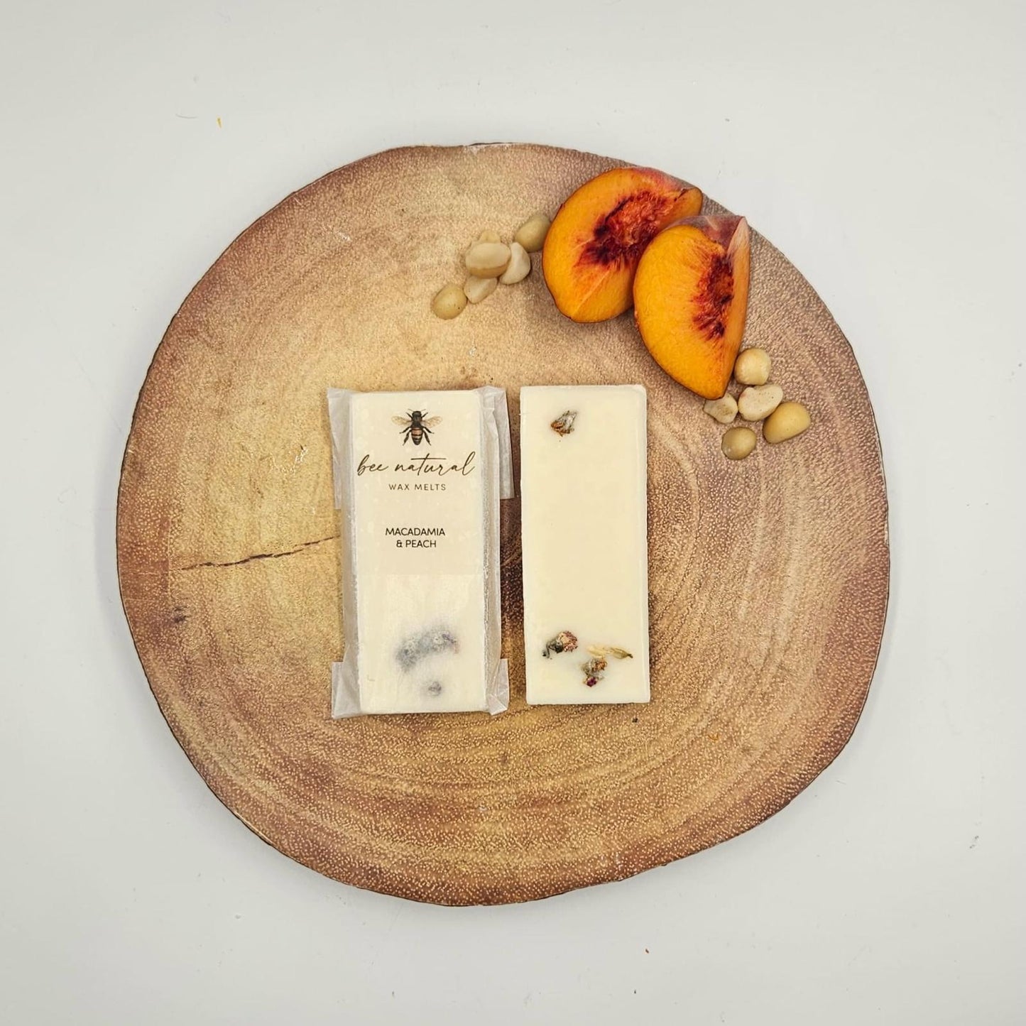 Macadamia & Peach Snap Bar